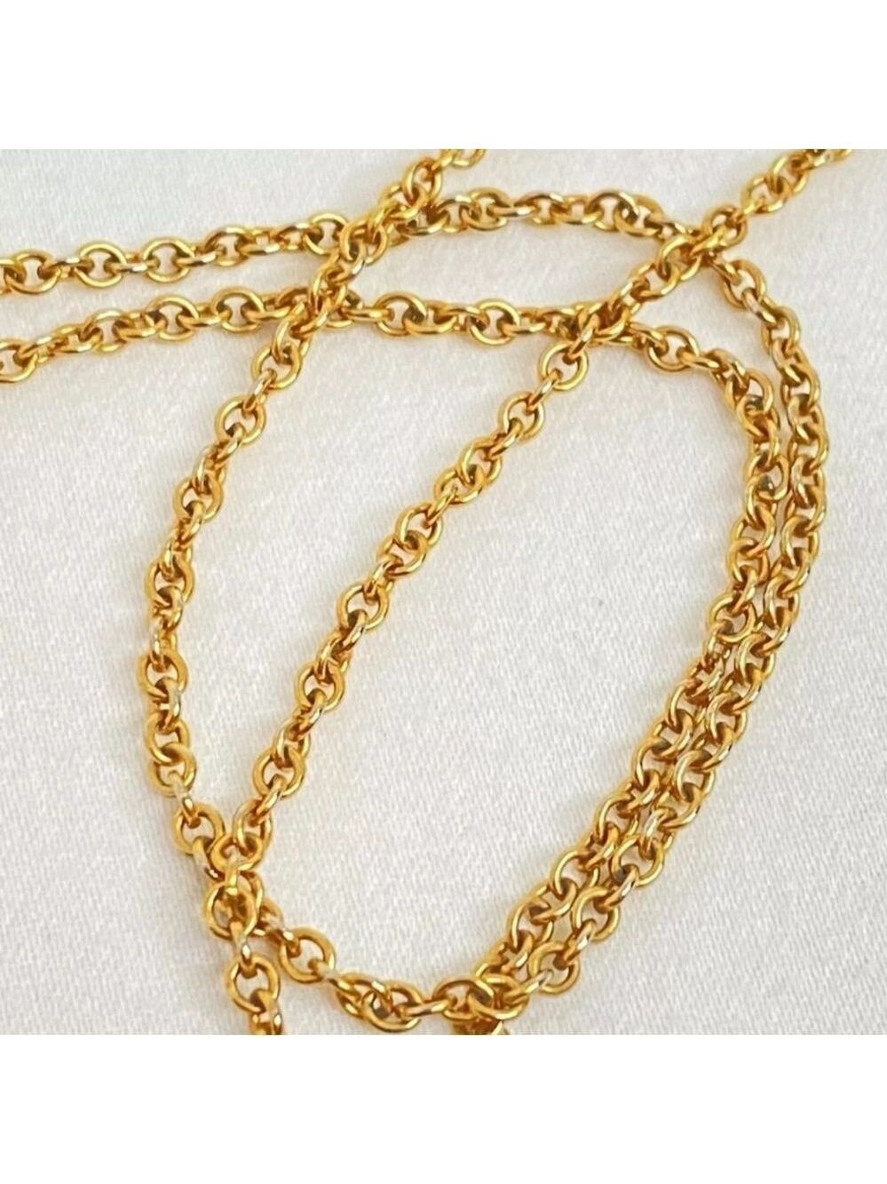 Avon Pendant Necklace Onyx Cabochon Encircled Pearlesque Beads Gold Tone Chain - Picture 8 of 14
